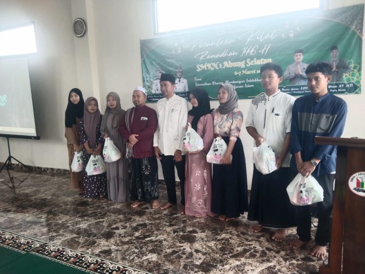 Gebyar Ramadhan SMKN 1 Abung Selatan: Membangun Karakter Islami di Bulan Suci
