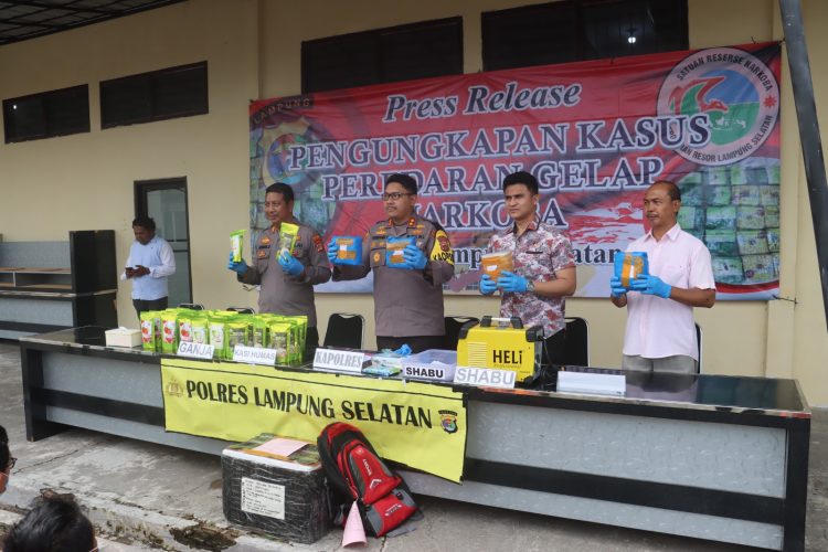 Polres Lampung Selatan Gagalkan Penyelundupan 8 Kg Narkoba di Pelabuhan Bakauheni