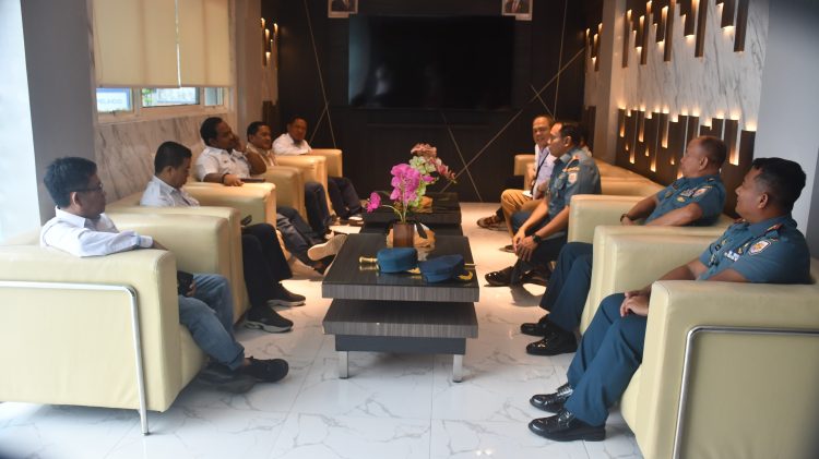 Jalin Sinergi Maritim, Danlanal Lampung Sambangi KSOP dan Pelindo Regional II Panjang