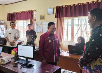 Wabup Mad Hasnurin Sidak 10 Instansi, Pastikan Kedisiplinan ASN dan THLS Terjaga