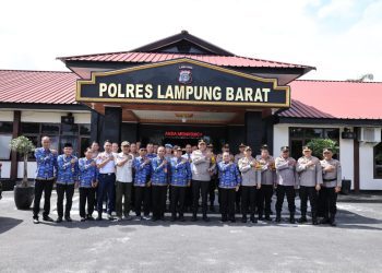 Perkuat Sinergi: Bupati Parosil Mabsus dan Wabup Mad Hasnurin Kunjungi Forkopimda