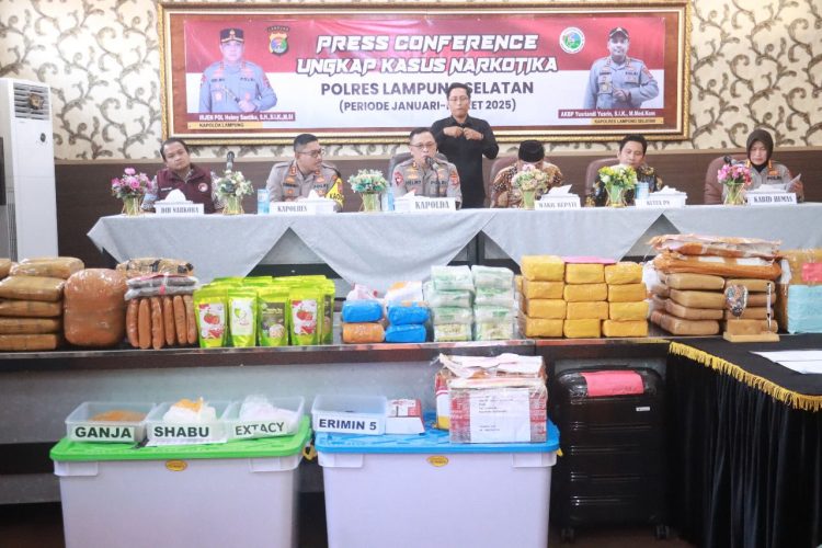 Polres Lampung Selatan Ungkap Jaringan Narkoba Internasional, Tangkap Kurir Sabu 21 Kg