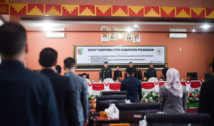 Rapat Paripurna DPRD, Bupati Pesawaran Sampaikan LKPJ 2024