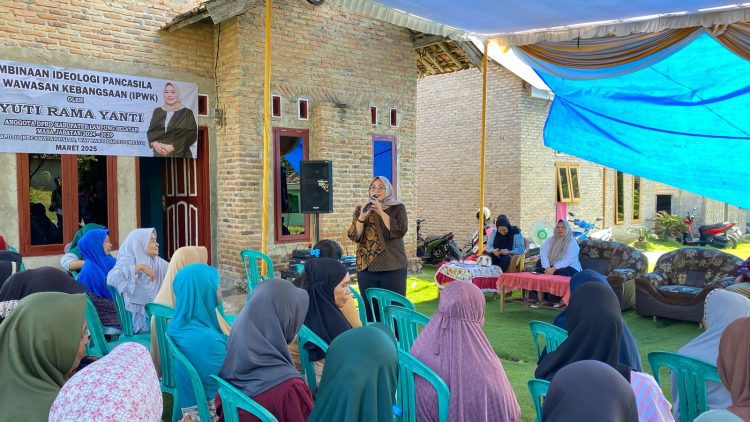Yuti Rama Yanti Gelar Sosialisasi Ideologi Pancasila dan Wawasan Kebangsaan di Desa Sukaraja