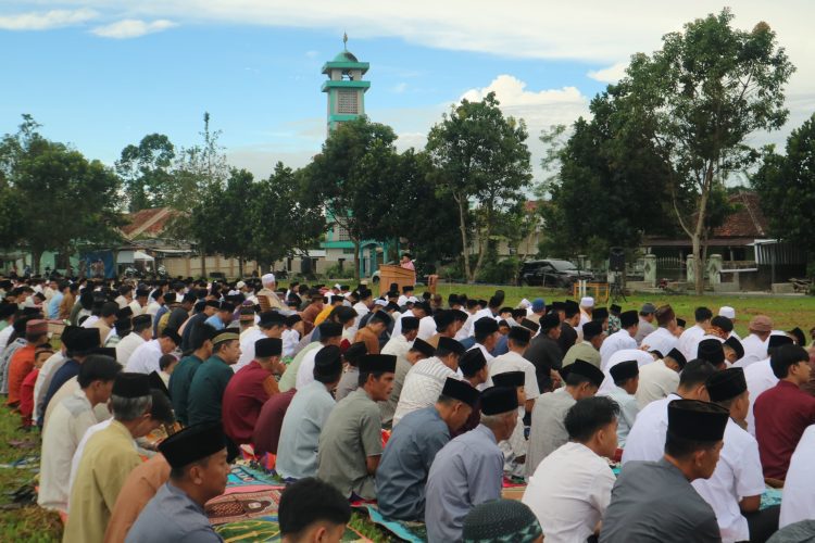 Bupati Lampung Barat Gelar Open House, Pererat Silaturahmi di Hari Kemenangan