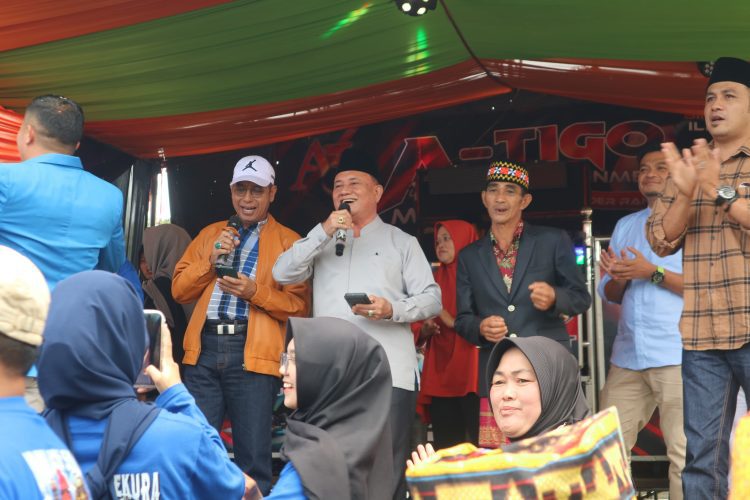 Sekura Cakak Buah: Tradisi Lebaran yang Sarat Makna di Lampung Barat