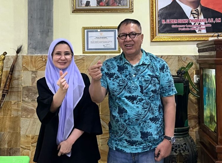 Nanda Indira Silaturahmi ke Alzier Dianis Thabranie, Minta Restu dan Nasihat untuk Maju di Pilkada Pesawaran
