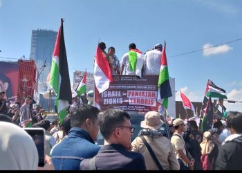 30 Ribu Warga Lampung Tumpah Ruah di Tugu Adipura, Donasi untuk Palestina Tembus Rp200 Juta