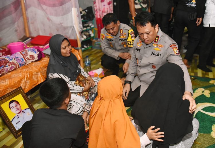 Bripka Husni Abdullah Gugur Saat Bertugas, Dianugerahi Pangkat Anumerta