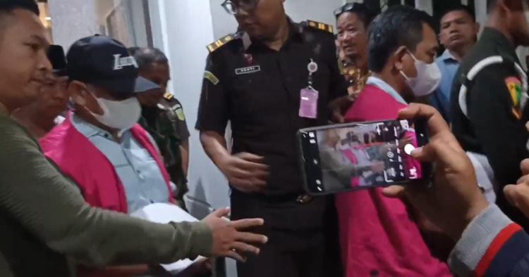 Eks Bupati Lampung Timur Terjerat Kasus Korupsi, Ditahan Usai Diperiksa Kejati