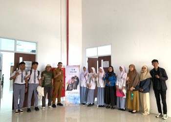 Enam Siswa SMA Al Huda Kunjungi Lamban Sastra, Pelajari Penulisan Karya Sastra