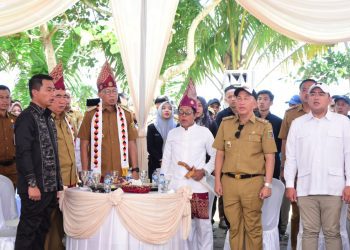 Gubernur Lampung Resmikan Groundbreaking Perbaikan Jalan di Tanggamus dan Tandatangani MoU Inovasi “Aku Lulus”