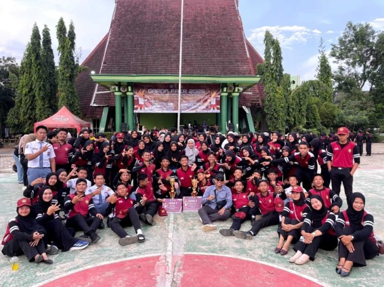 Bangga! Paskibra SMAN 2 Kalianda Raih Dua Piala di Garda Fair Sumbagsel 2025