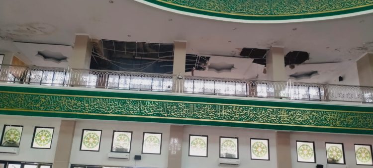 Masjid Megah Islamic Center Pringsewu Butuh Sentuhan Serius: Plafon Bolong hingga Kolam Kering