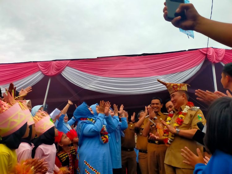 Gebyar PAUD 2025 Tanggamus Penuh Warna, Bupati Tekankan Kasih Sayang sebagai Pondasi Emas Anak Usia Dini
