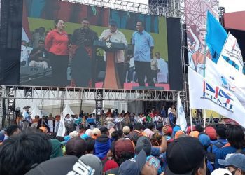 “Internasionale” di Monas: Ketika Buruh Menagih Janji dan Sejarah Menjadi Saksi