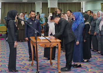 Wakil Gubernur Lampung Lantik Pejabat Administrator dan Pengawas Baru