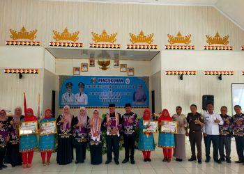 “Tanggamus Kukuhkan Tim Pembina Posyandu 2025–2030: Bupati Salurkan Bantuan Rp837 Juta untuk 4.963 Kader”