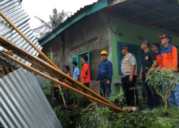 Respon Cepat BPBD Tanggamus Tangani Puting Beliung, Sekdes Pekon Teratas Sampaikan Apresiasi ke Bupati