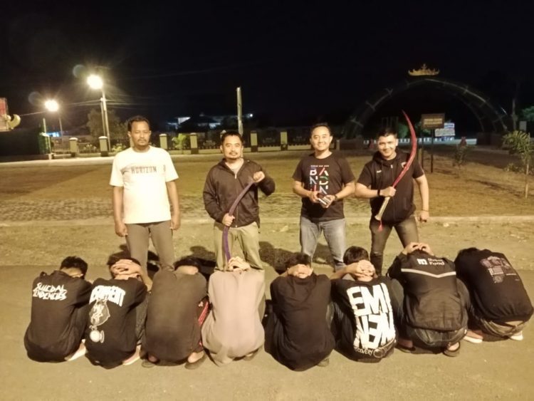Polres Pringsewu Bekuk 8 Pemuda Terlibat Tawuran, Bongkar Kelompok Gangster “BOM21”