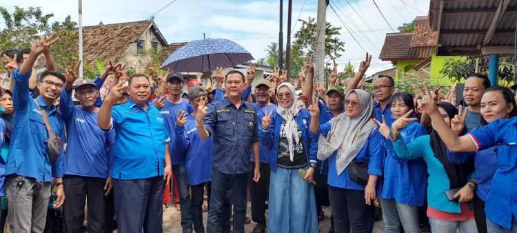 PAN Pesawaran Gelar Pasar Murah Minyak Goreng Sambut PSU Pilkada 2025