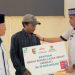 Bupati Pesawaran Serahkan Bantuan Bedah Rumah Layak Sehat dari Baznas untuk Warga Kurang Mampu