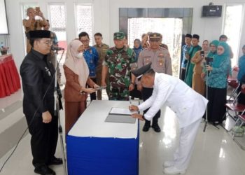Supendi Resmi Jabat Pj Kepala Desa Bangunan, Camat Palas Dorong Kepemimpinan yang Inklusif