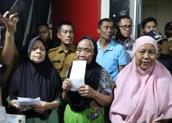 Wali Kota Eva Dwiana Perintahkan OPD Bergerak Cepat Bantu Korban Banjir di Panjang Utara