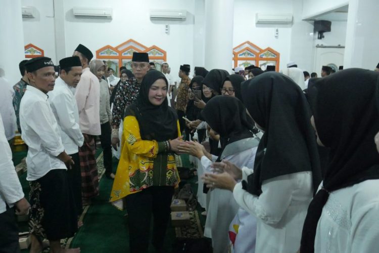 Safari Ramadhan, Wali Kota Eva Dwiana Ajak Warga Jaga Silaturahmi dan Tingkatkan Iman