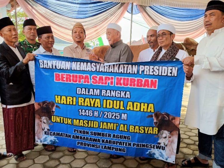 Bupati Pringsewu Jadi Imam, Khatib, dan Juru Sembelih di Hari Raya Idul Adha