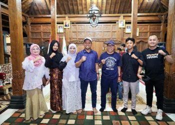 “Duel” Puisi Bupati & Paus Sastra Lampung Gema Semangat Kebangsaan