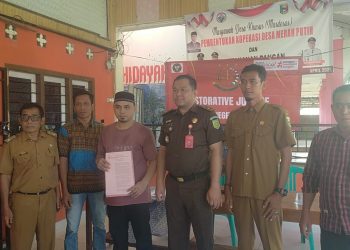 Kejari Tanggamus Hentikan Penuntutan Kasus Penggelapan lewat Restorative Justice di Semaka