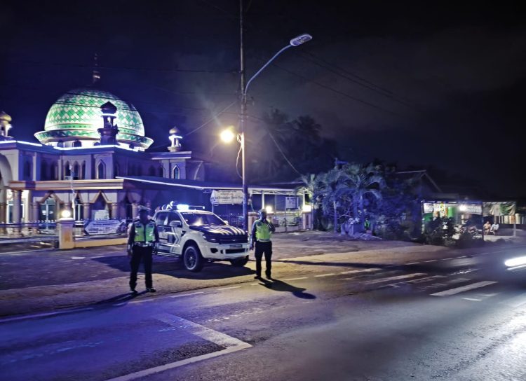 Patroli Blue Light Sat Lantas Polres Pesawaran Jaga Keamanan Malam di Jalur Strategis