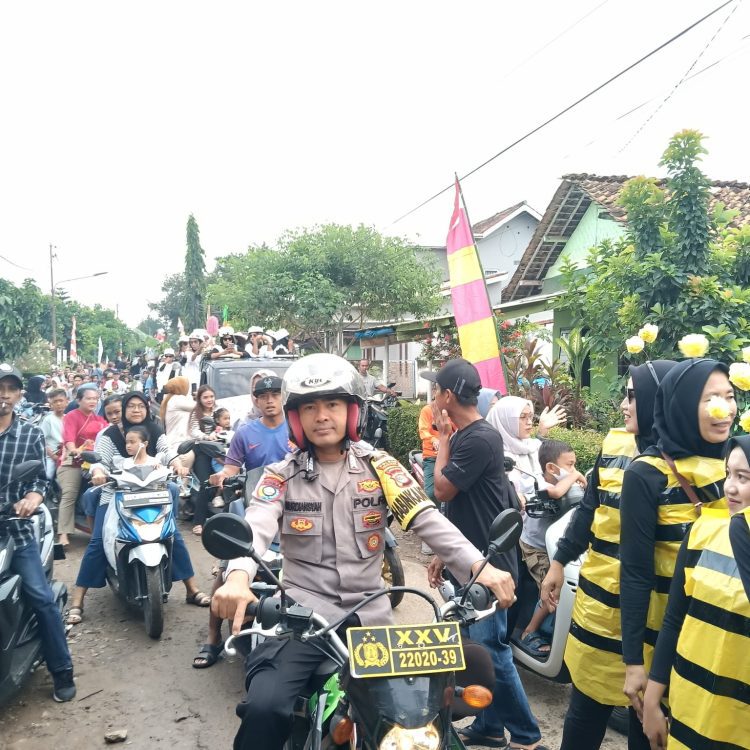 Polsek Gedong Tataan Kawal Ketat Festival Budaya Desa Bagelen: Wujud Nyata Polri Presisi di Tengah Warga