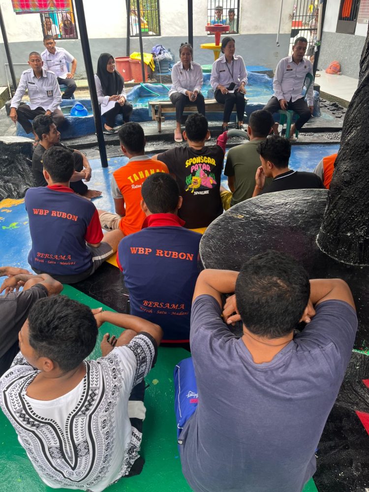 Dialog Tanpa Jarak di Rutan Ambon: Pengayom dan Binaan Bersinergi Lewat “Paparisa Carita”