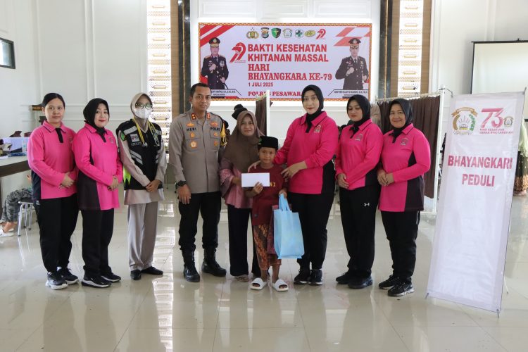 Polres Pesawaran Gelar Khitanan Massal Gratis: Wujud Nyata Kepedulian di Hari Bhayangkara ke-79