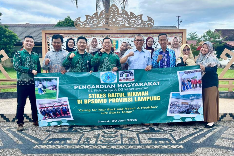 Satu Langkah untuk Sejuta Manfaat: STIKes Baitul Hikmah Gandeng BPSDMD Lampung Edukasi Kesehatan