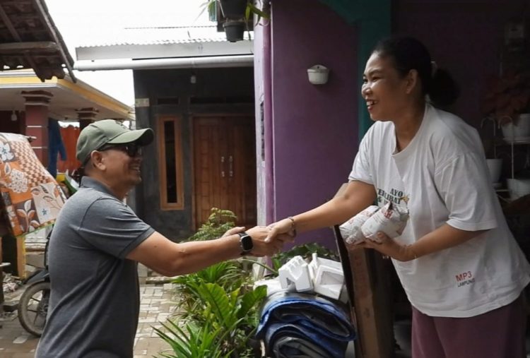Bunda Eva Kirim Makanan Dan Perintahkan Camat Dan Pejabat Pemkot Bandar Lampung Turun Bantu Warga
