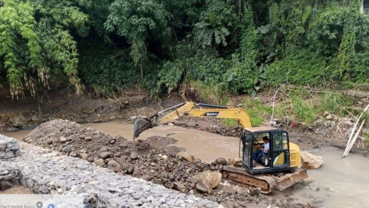 Dinas Pekerjaan Umum Telah Melakukan Normalisasi Sungai Pembangunan Talud