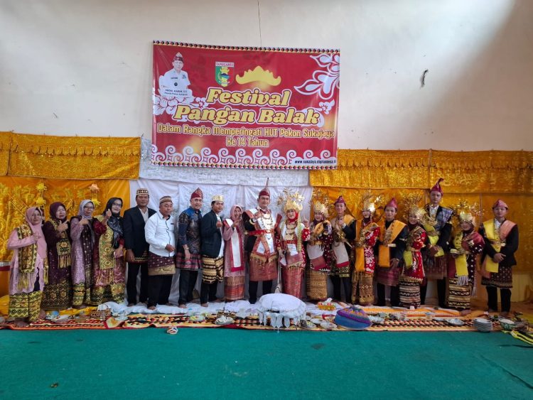 Meriah dan Penuh Makna, Pekon Sukajaya Rayakan Hari Jadi ke-14 Lewat Tradisi Pangan Balak