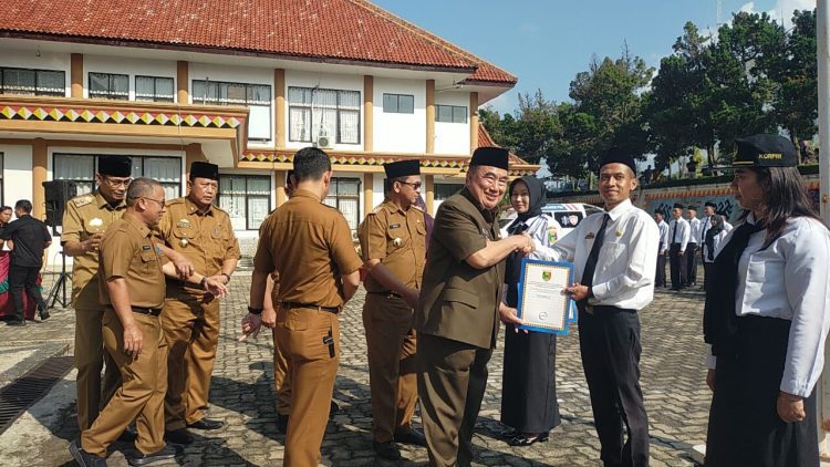 Bupati Tanggamus Lantik 207 PPPK Formasi 2024 Dilantik, Pesan Bupati Bekerjalah dengan Cinta dan Loyalitas