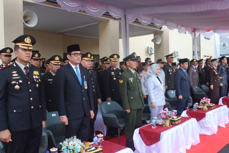 Hari Bhayangkara ke-79, Polres Lampung Selatan Beri Penghargaan untuk 45 Tokoh dan Personel Berprestasi