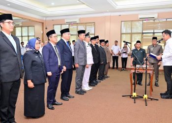 “Gebrakan Bupati Egi: 10 Pejabat Dilantik, 3 Plt Ditetapkan! Lampung Selatan Bersiap Ngebut!”