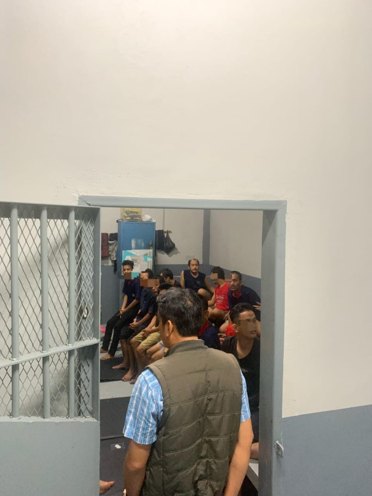 Operasi Senyap Kalapas Kalianda: Razia Malam Demi Lapas Bebas Barang Terlarang