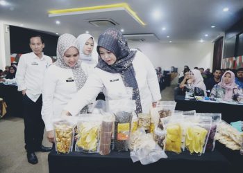 100 Pelaku Usaha IRTP di Pringsewu Ikuti Bimtek Keamanan Pangan, Dorong Produk Lebih Higienis dan Layak Edar