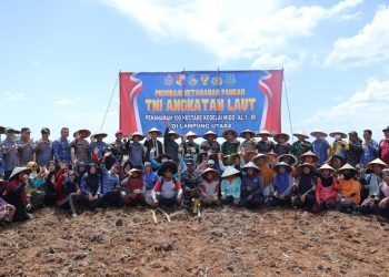 Kapolres Lampung Utara Tanam Kedelai Bareng TNI-AL, Dukung Ketahanan Pangan dan Program Gizi Masyarakat