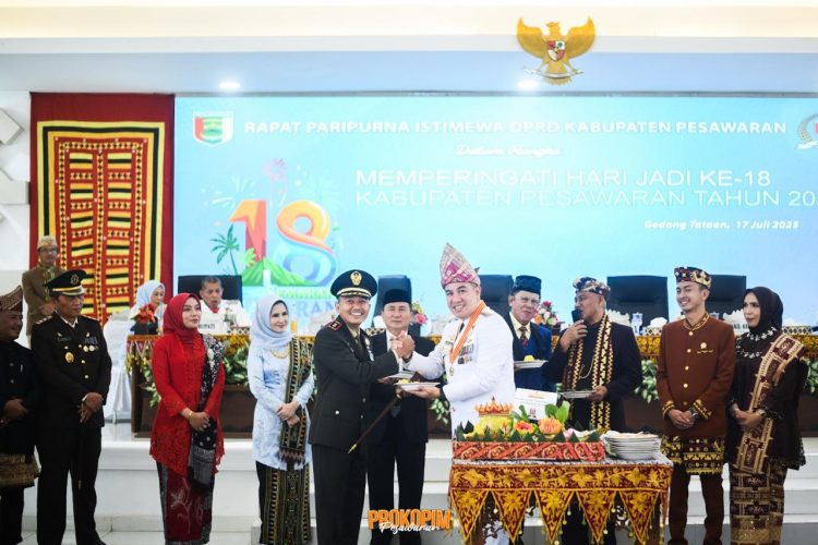 Rapat Paripurna Istimewa: Jejak 18 Tahun Perjalanan Kabupaten Pesawaran, Dari Mimpi Jadi Nyata