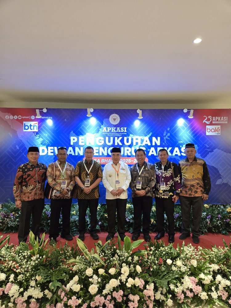Mendagri Kukuhkan Pengurus APKASI 2025–2030, Bupati Tanggamus Pimpin Bidang Perdagangan