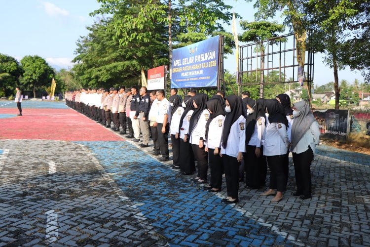 Kapolres Pesawaran Pimpin Apel Pagi: Apresiasi Disiplin dan Pelayanan Prima Personel