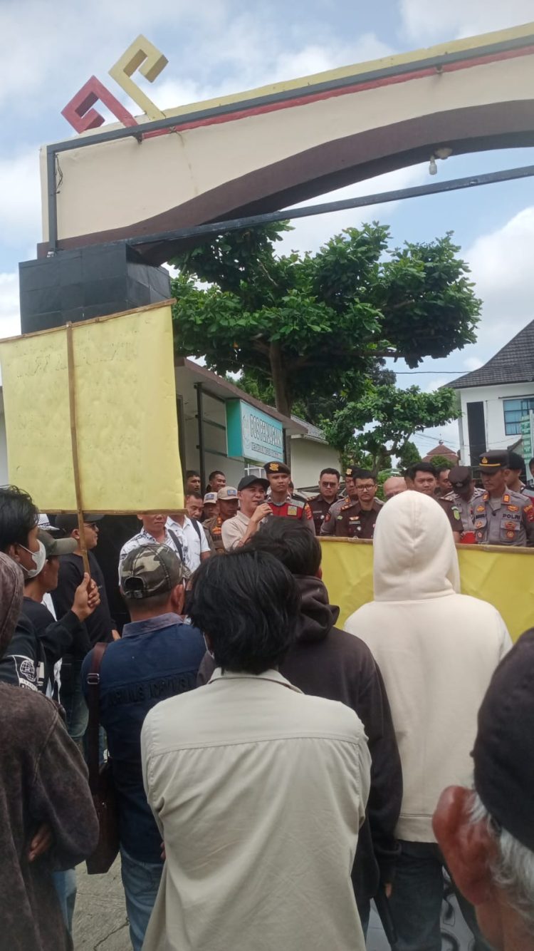 Aliansi Pemuda Tanggamus Desak Kejari Usut Dugaan Aliran Dana Korupsi ke Eks Wabup Safii